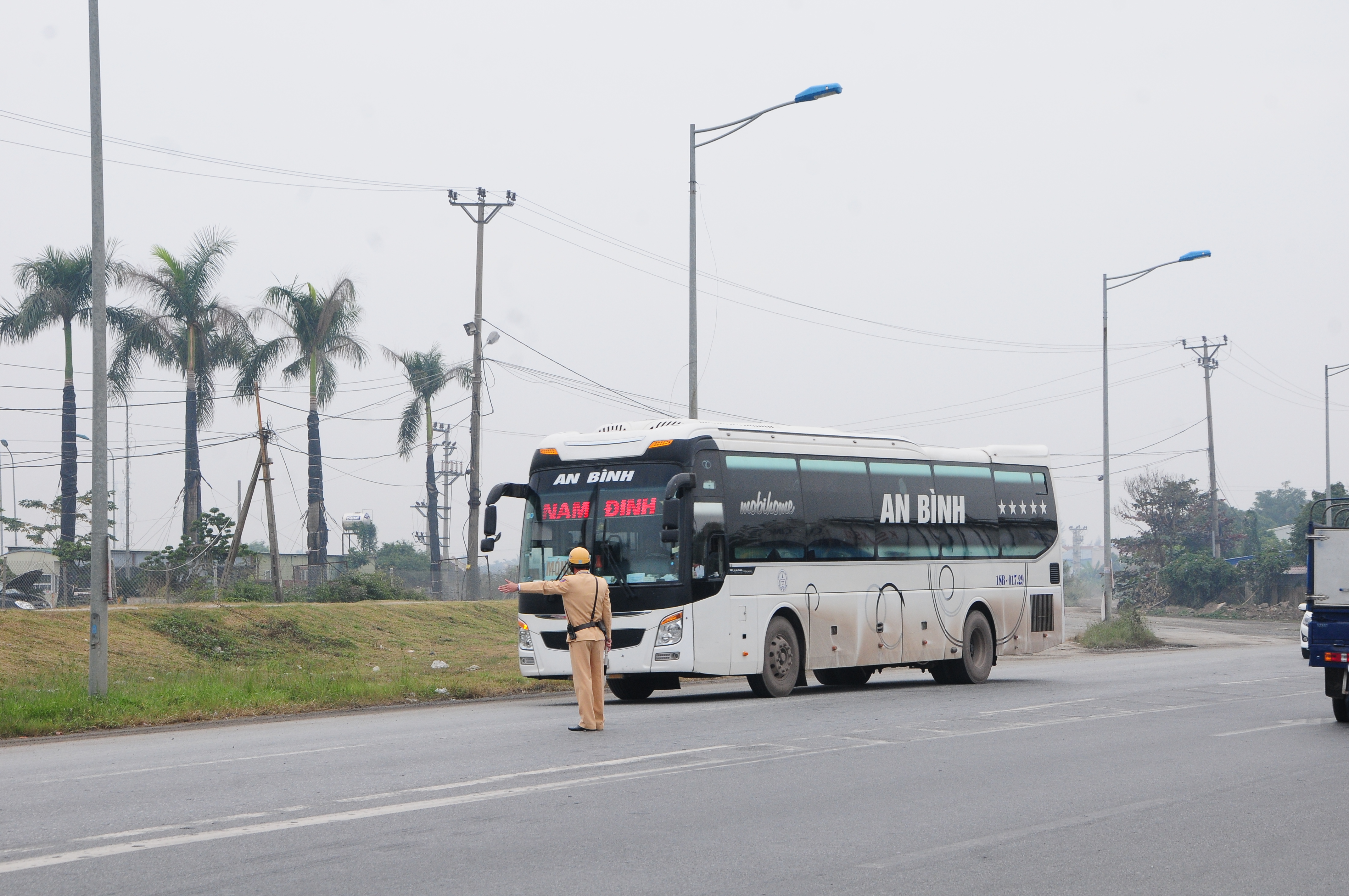 Tăng cường kiểm soát trật tự an toàn giao thông trên các tuyến quốc lộ